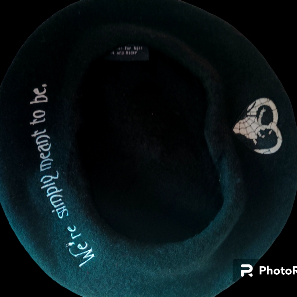 Nightmare before Christmas beret nwot